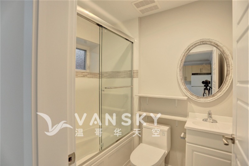 260328132403_4 lower 2 bd washroom.jpeg